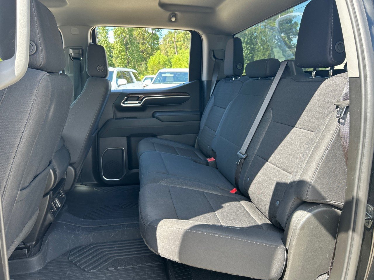 Used 2023 Chevrolet Silverado 1500 LT Trail Boss AWD/4WD image 18