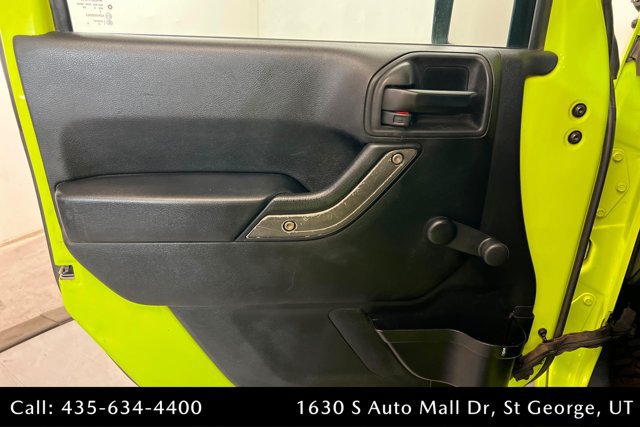 Used 2017 Jeep Wrangler Unlimited Sport w/ Connectivity Group AWD/4WD image 14