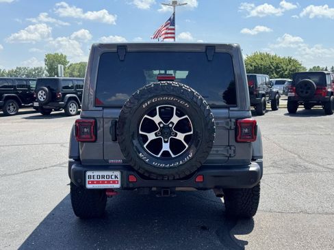 Used 2021 Jeep Wrangler Unlimited Rubicon w/ Uconnect 4C Nav & Sound Group AWD/4WD image 6