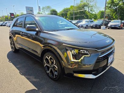 Certified 2023 Kia Niro EX Touring