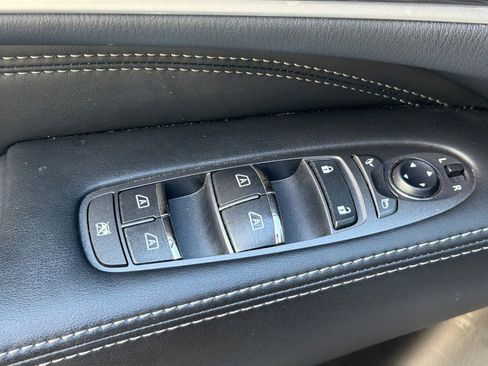 Used 2019 INFINITI QX60 Luxe w/ Essential Package AWD/4WD image 13