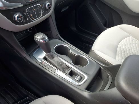Used 2019 Chevrolet Equinox LT FWD image 19