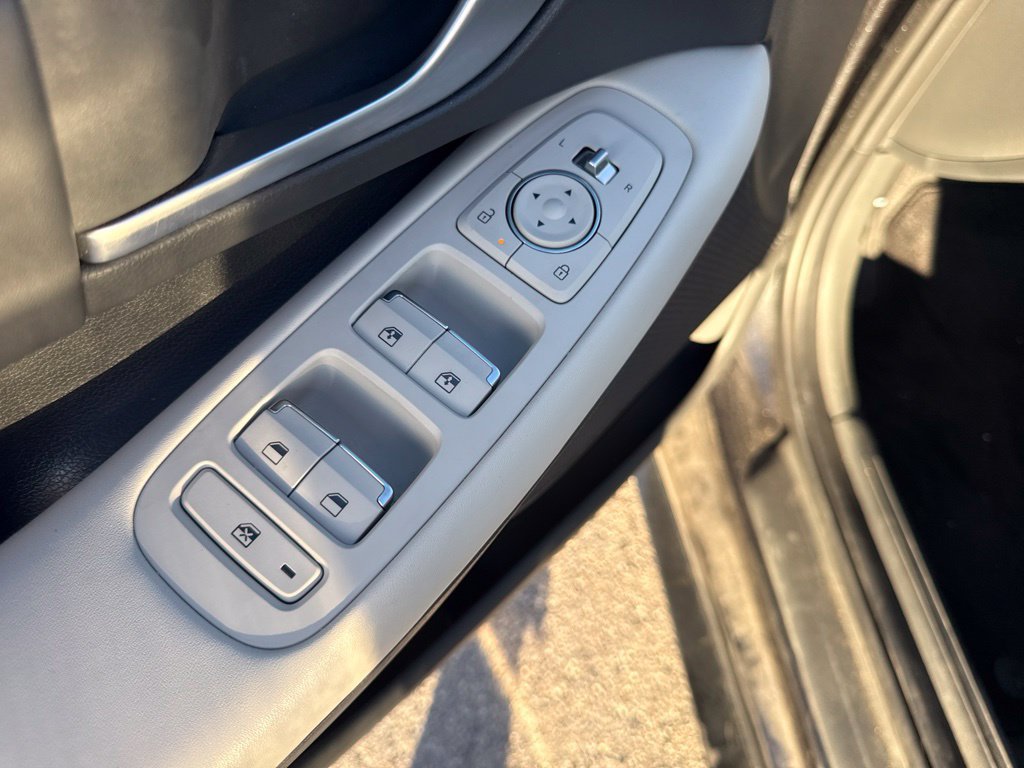 Used 2024 Hyundai Sonata SEL AWD/4WD image 19