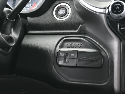 Used 2024 RAM 2500 Big Horn w/ Night Edition AWD/4WD image 35