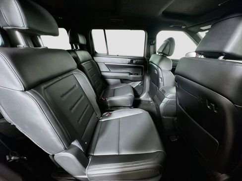 Used 2025 Hyundai Santa Fe Calligraphy AWD/4WD image 29