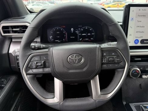 Used 2025 Toyota Tacoma TRD Sport AWD/4WD image 13