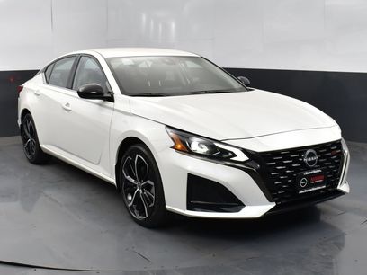 New 2025 Nissan Altima 2.5 SR