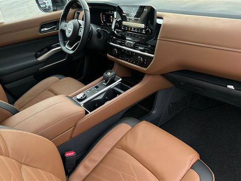 New 2025 Nissan Pathfinder Platinum w/ Cargo Package image 19