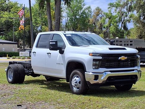 New 2026 Chevrolet Silverado 3500 W/T w/ WT Convenience Package AWD/4WD image 1