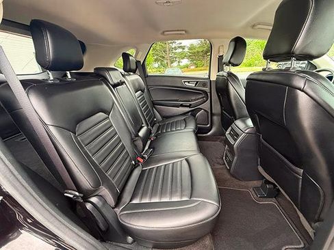 Used 2020 Ford Edge SEL AWD/4WD image 13