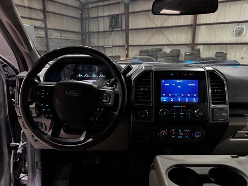 Used 2020 Ford F150 XLT w/ Equipment Group 302A Luxury AWD/4WD image 29