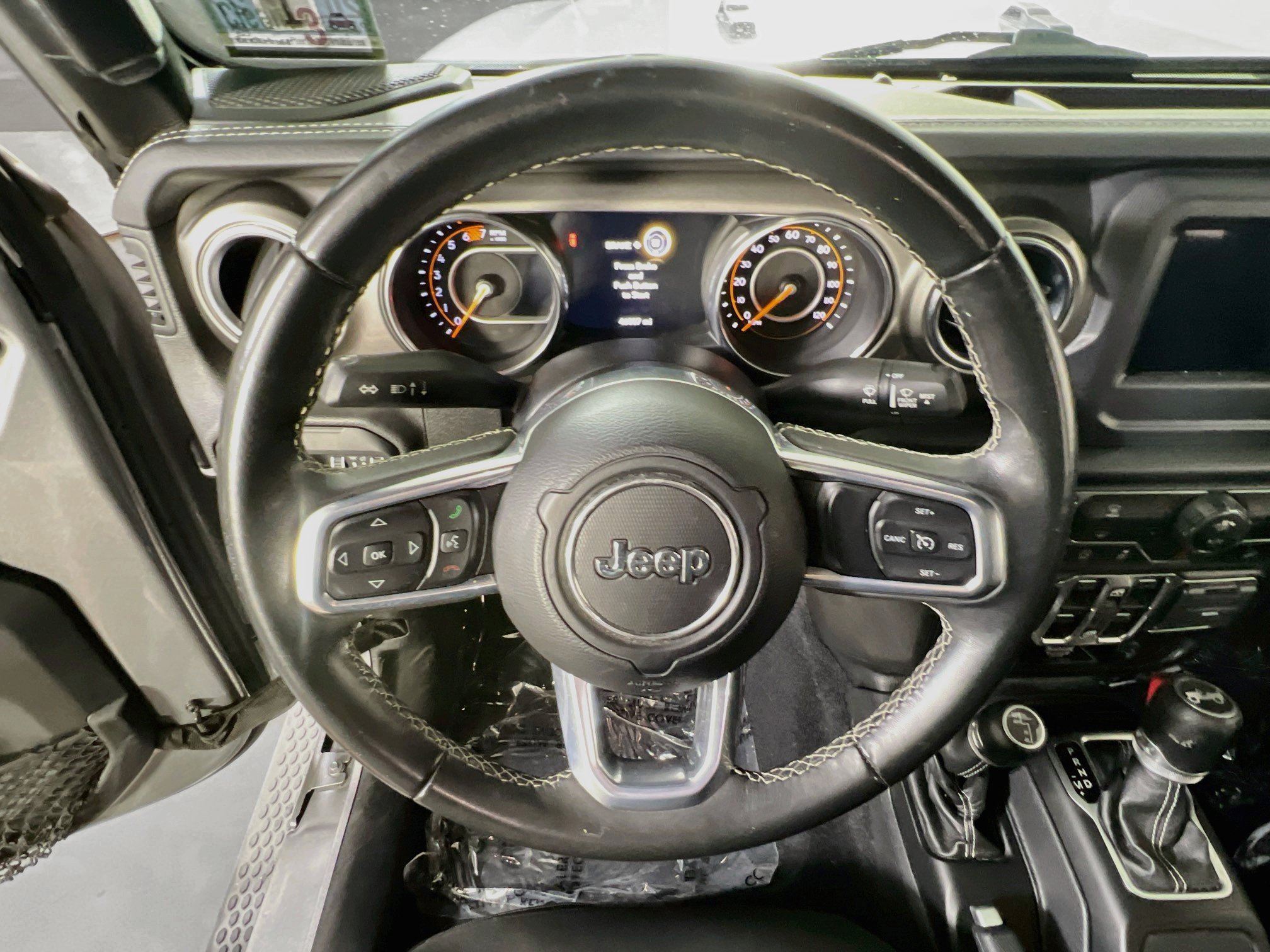 Used 2020 Jeep Wrangler Unlimited Sahara w/ LED Lighting Group AWD/4WD image 11