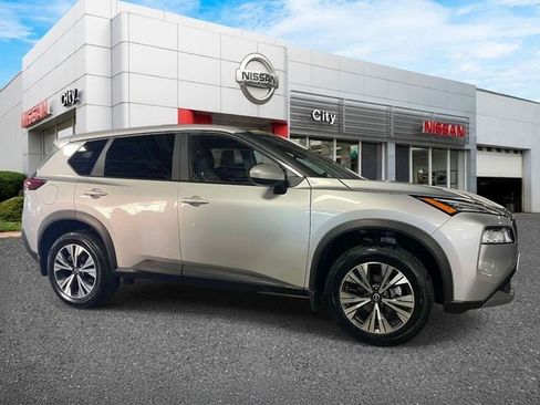 Used 2023 Nissan Rogue SV AWD/4WD image 5