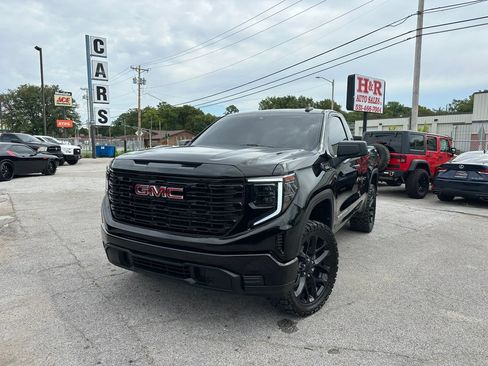 Used 2024 GMC Sierra 1500 Pro w/ Pro Value Package AWD/4WD image 1