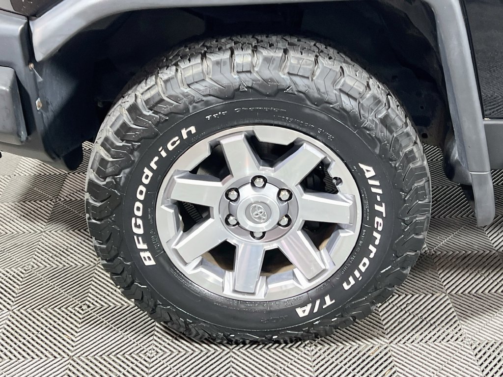 Used 2014 Toyota FJ Cruiser 4WD w/ Convenience Package image 27