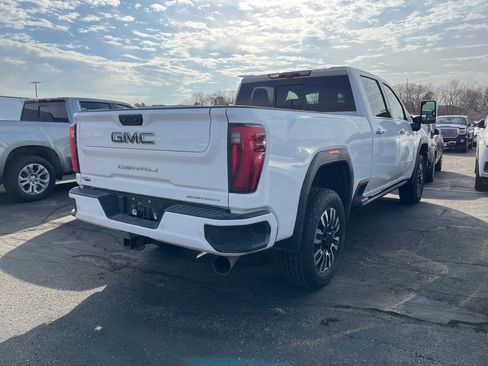 Used 2024 GMC Sierra 3500 Denali Ultimate image 4