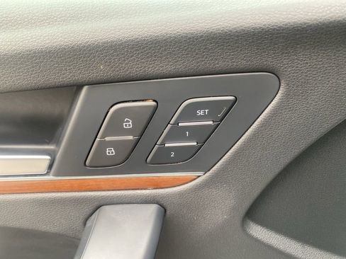 Used 2023 Audi Q5 2.0T Premium w/ Convenience Package image 12