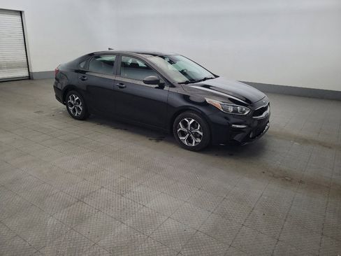 Used 2019 Kia Forte LXS FWD image 11