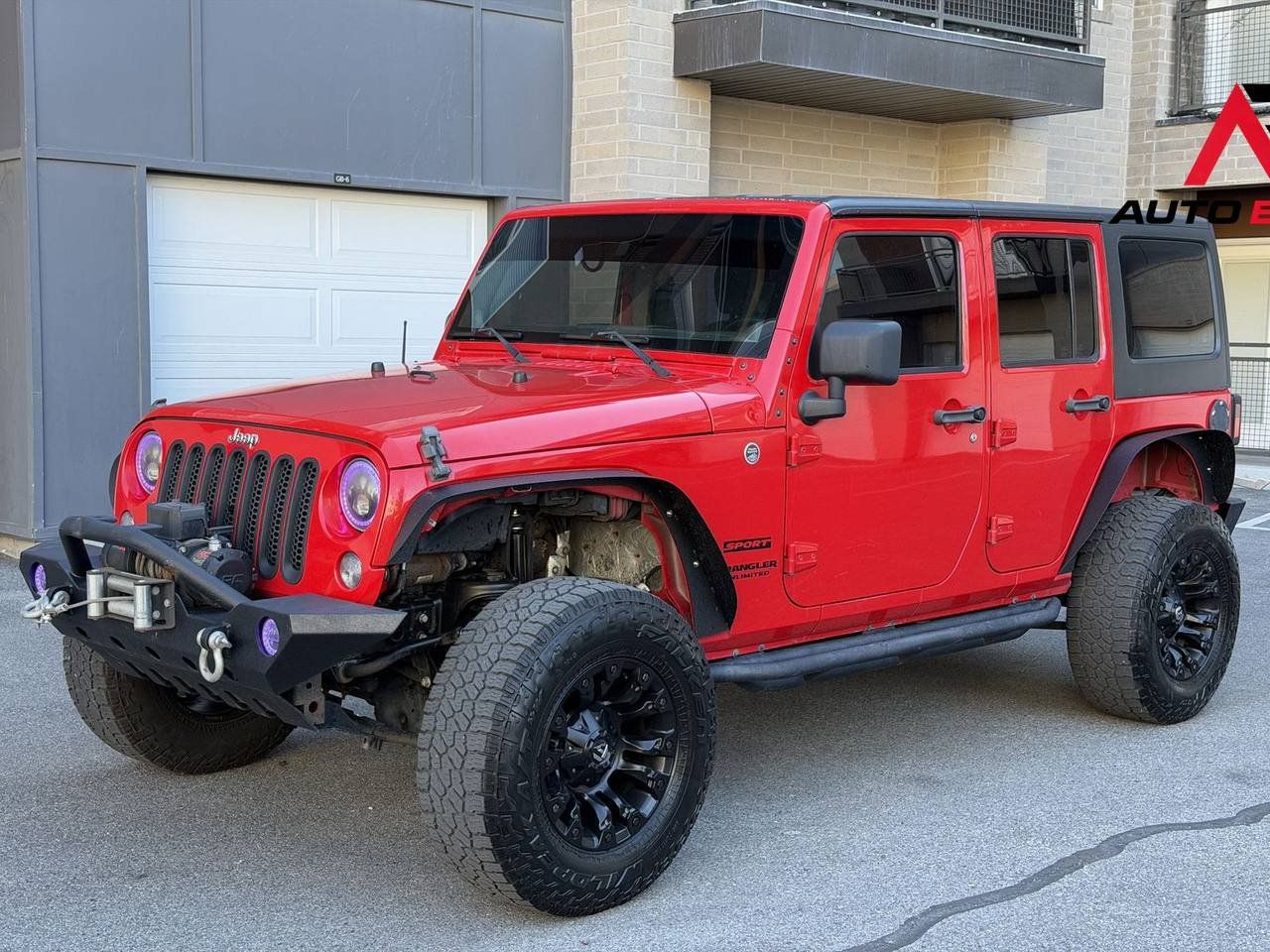 Used 2014 Jeep Wrangler Unlimited Sport w/ Connectivity Group AWD/4WD image 1