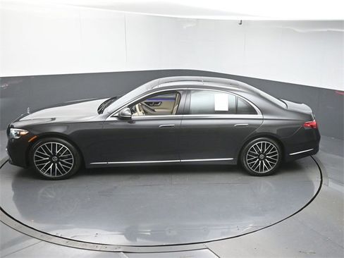 Used 2023 Mercedes-Benz S 500 S 500 image 40