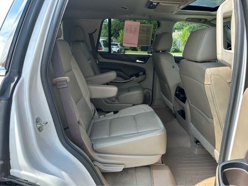 Used 2019 Chevrolet Tahoe LT w/ LT Signature Package AWD/4WD image 25