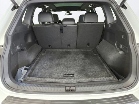 Used 2024 Volkswagen Tiguan SE R-Line AWD/4WD image 22