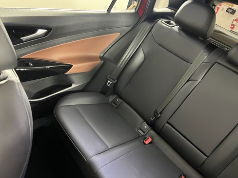 Used 2022 Volkswagen ID.4 Pro S w/ Gradient Package image 21