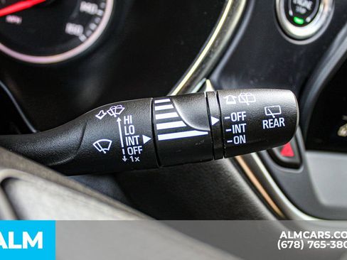 Used 2025 Chevrolet Blazer LT FWD image 31