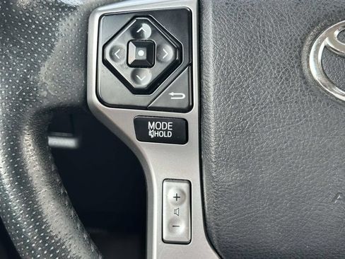 Used 2016 Toyota 4Runner SR5 AWD/4WD image 26