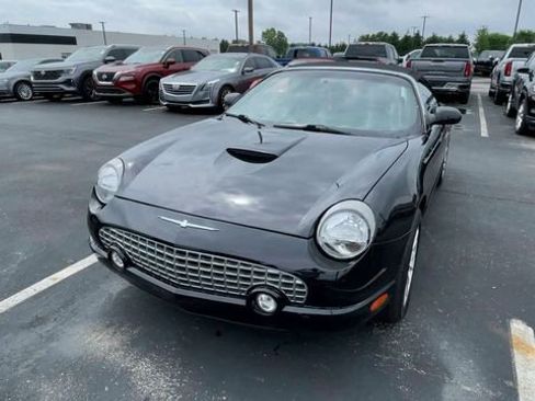 Used 2004 Ford Thunderbird image 5