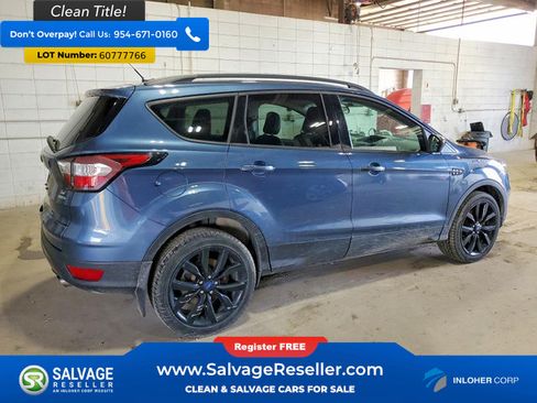 Used 2018 Ford Escape SE w/ SE Sport Appearance Package AWD/4WD image 4