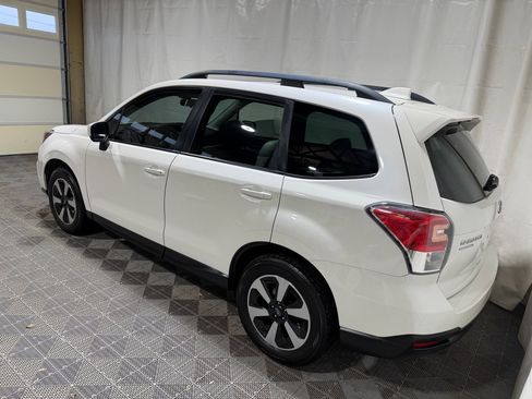 Used 2018 Subaru Forester 2.5i Premium image 4