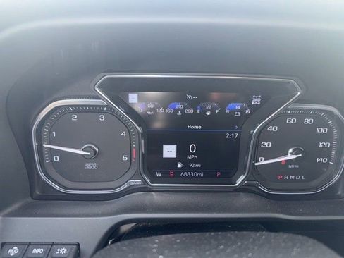 Used 2022 GMC Sierra 2500 AT4 w/ AT4 Premium Plus Package image 2