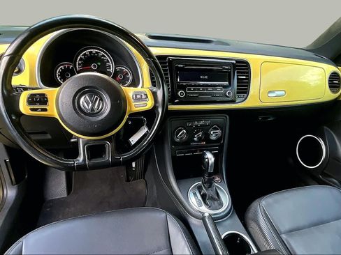 Used 2014 Volkswagen Beetle 2.5 FWD image 14