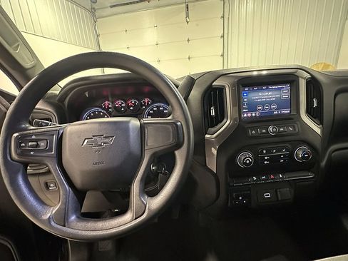 Used 2020 Chevrolet Silverado 1500 Custom Trail Boss w/ Custom Convenience Package AWD/4WD image 33