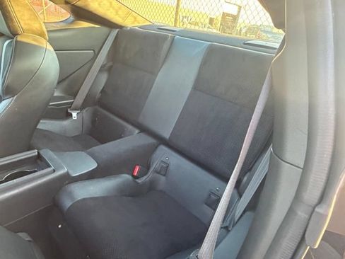 Used 2023 Toyota GR86 Premium w/ ALL Weather Mat Package (TMS) RWD image 6