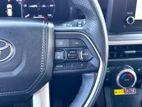 Used 2025 Toyota 4Runner TRD Off-Road image 27