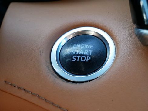 Used 2020 Toyota Highlander Platinum AWD/4WD image 22