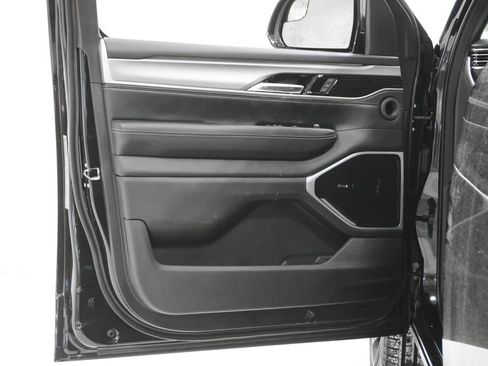 New 2026 Jeep Grand Wagoneer Limited image 14