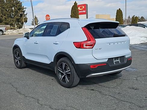 Certified 2025 Volvo XC40 B5 Core image 14