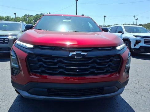 New 2026 Chevrolet Equinox LT w/ Convenience Package II FWD image 9