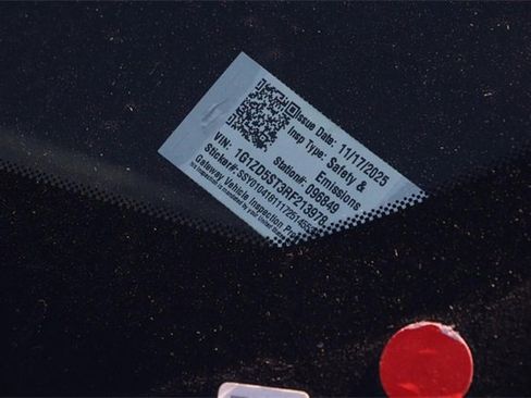 Used 2024 Chevrolet Malibu LT image 27