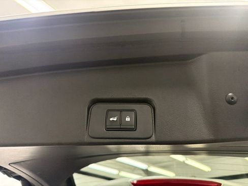 Used 2024 Nissan Rogue SV AWD/4WD image 20