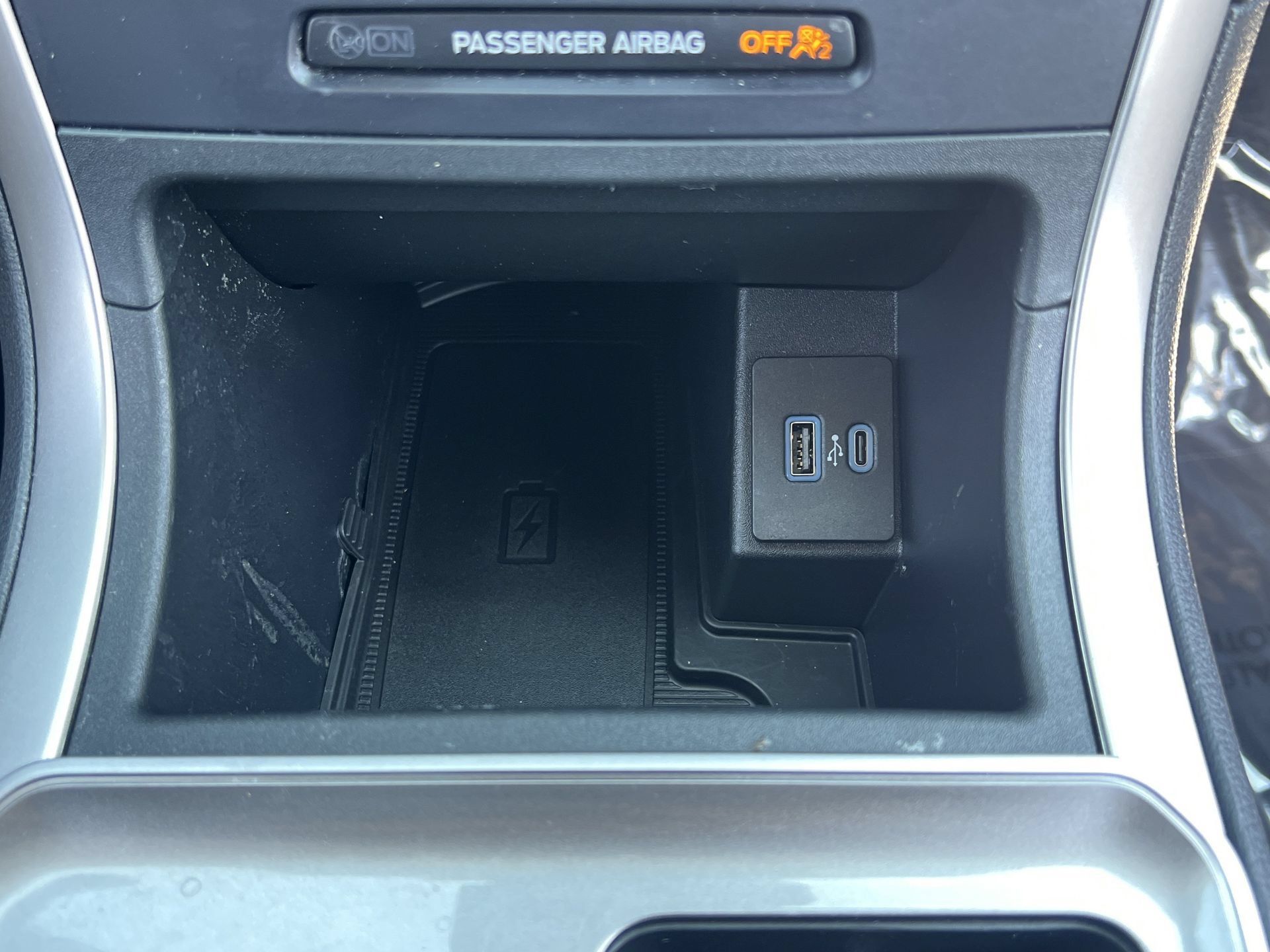 Certified 2024 Ford Edge SEL w/ Convenience Package AWD/4WD image 7