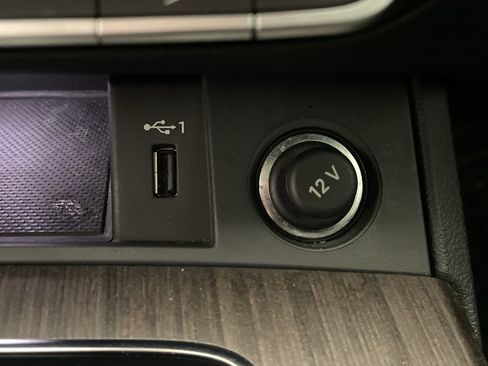 Used 2023 Audi Q5 Premium w/ Convenience Package image 27