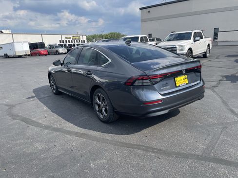 Used 2023 Honda Accord EX image 6
