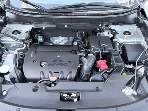 Used 2025 Mitsubishi Outlander Sport LE AWD/4WD image 28