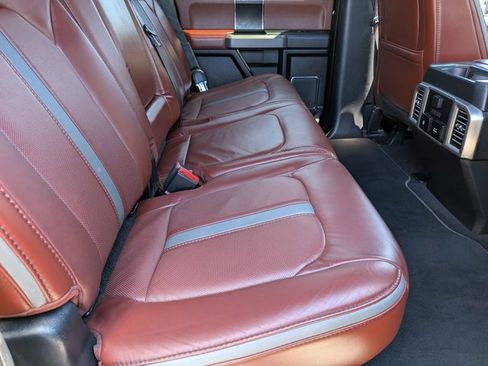 Used 2019 Ford F150 Platinum image 19