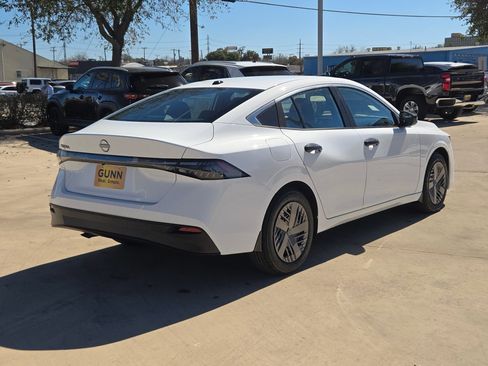 New 2026 Nissan Sentra S image 3