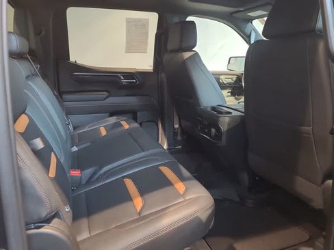 Used 2022 GMC Sierra 1500 AT4 w/ AT4 Preferred Package AWD/4WD image 20
